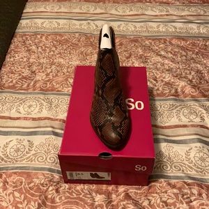 Brand New Brown and Black Boots Size 8.5